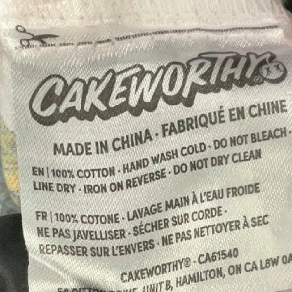 Disney Nightmare Before Christmas Cakeworthy Button-Up Shirt Pink M